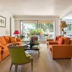 Veeve - An Orange Ember